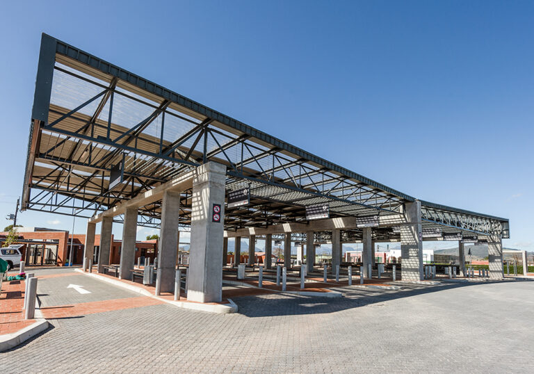 SVA Projects Wallacedene Taxi Rank_Photos_08 roof