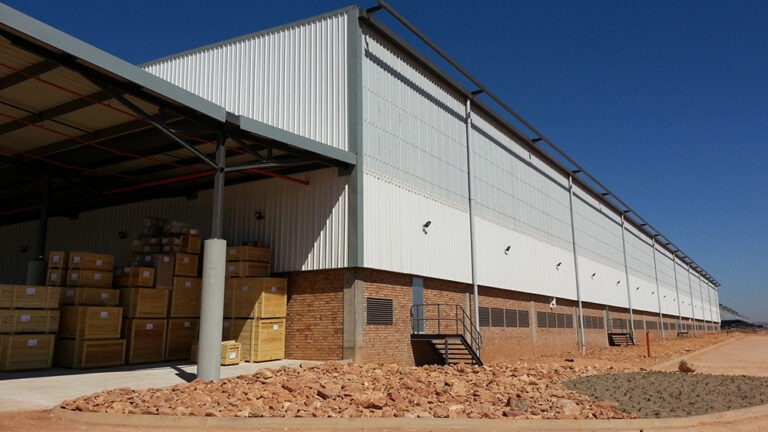 imgi_10_SVA-Projects-MAN-Truck-Warehouse-4-768x432