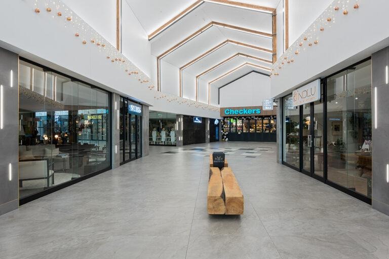 imgi_18_SVArchitects-Retail-Showroom-Drakenstein-Sentrum-7-768x512