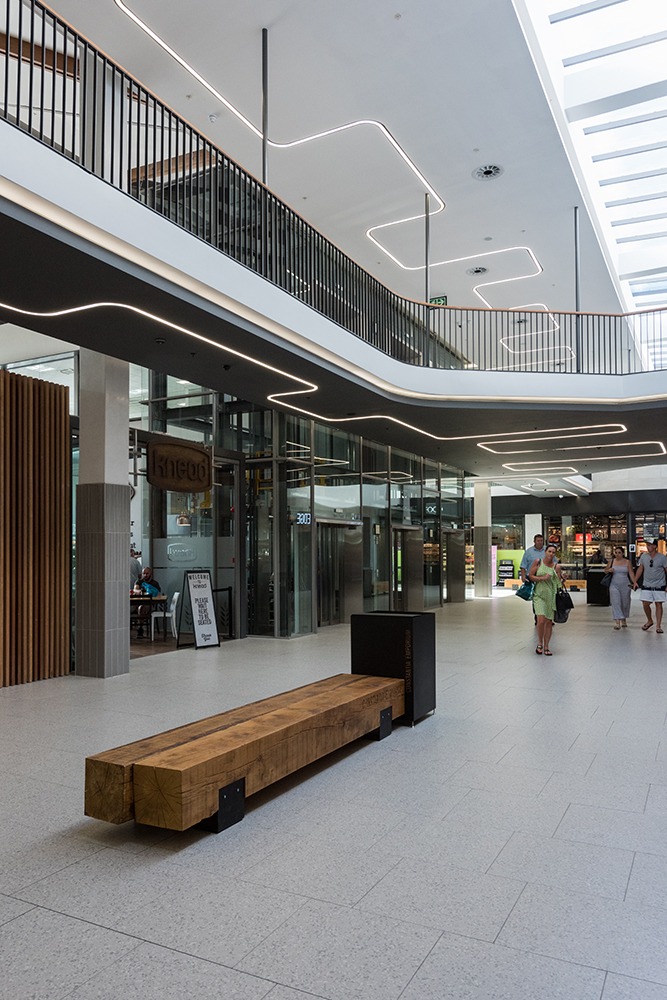 imgi_27_SVA-Projects-Constantia-Emporium-interior-43