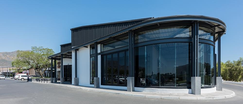 imgi_30_SVArchitects-Retail-Showroom-Drakenstein-Sentrum-3