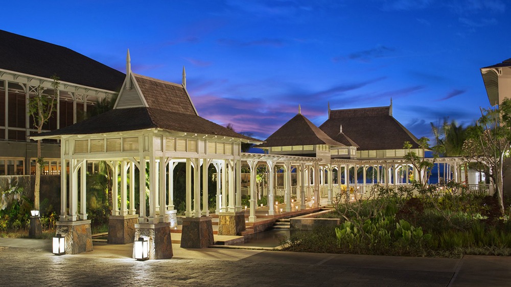 imgi_59_SVA-Projects-St-Regis-Welcome-Pavillion