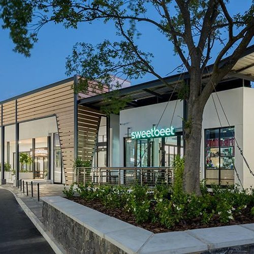 imgi_5_SVArchitects-Retail-Showroom-Drakenstein-Sentrum-5-quo1re6sexvq6gvi7gzeu0oow1tc3atbyw2xv8nwjs