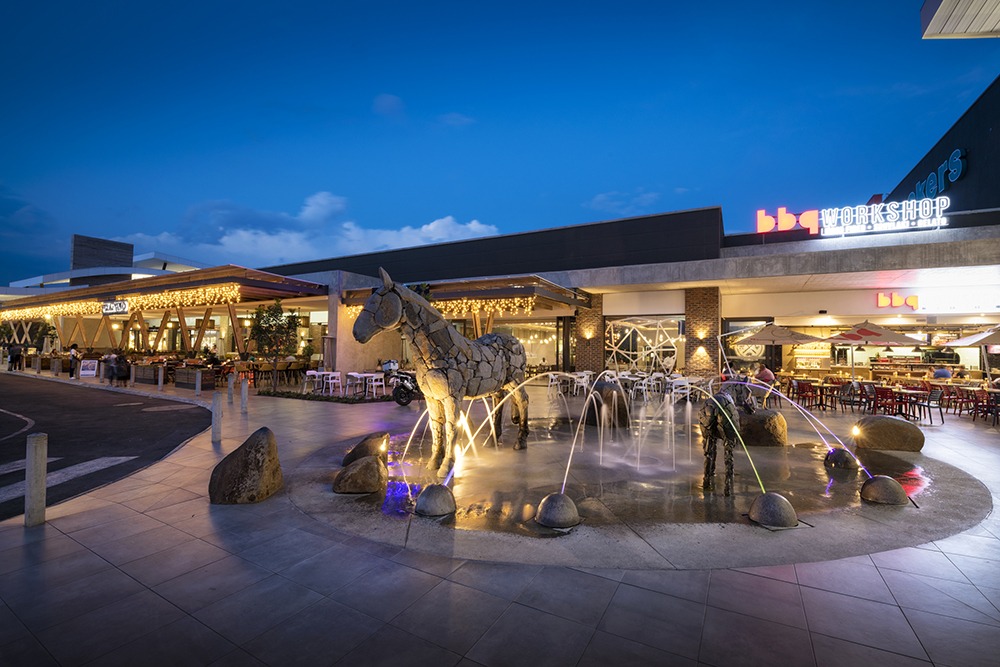 imgi_24_SVA-Projects-Kayalami-Corner-1