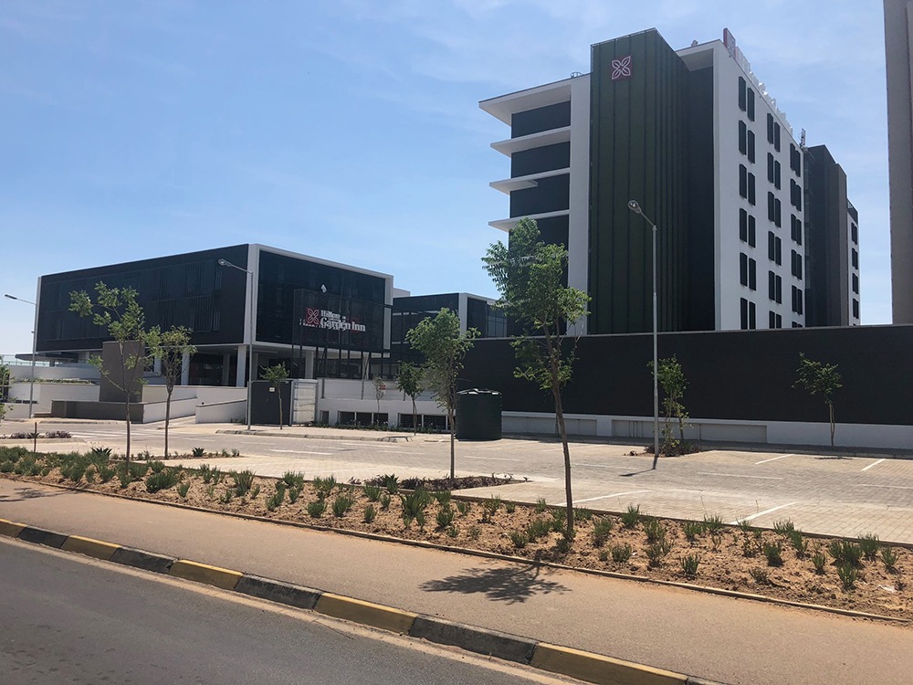 imgi_26_SVA-Projects-Peelo-Place-Hilton-Garden-Inn-2