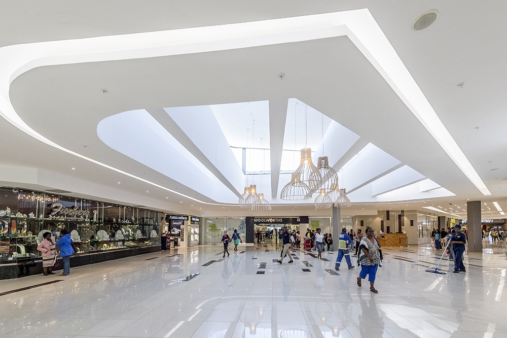 imgi_7_SVA-Projects-Greenacres-Shopping-Centre-INT